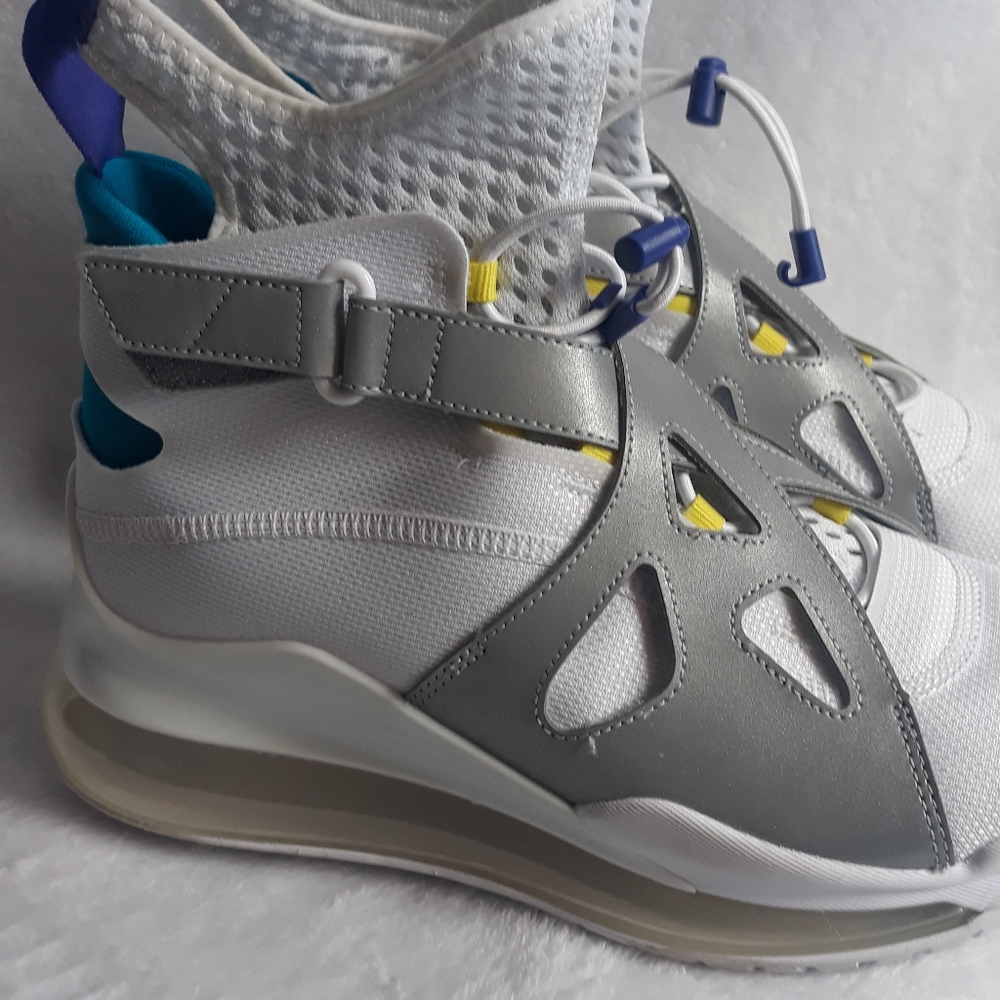 Nike Air Jordan Latitude 720 - Picture 6 of 6